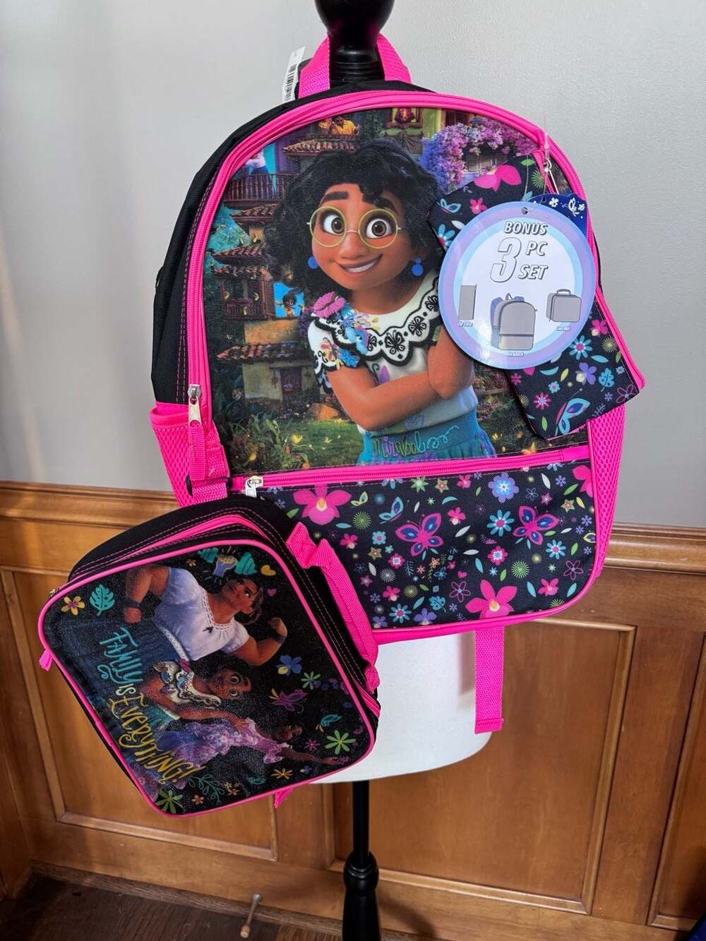 NWT Disney Encanto Mirabel 3 Piece Backpack And Lunch Tote Set